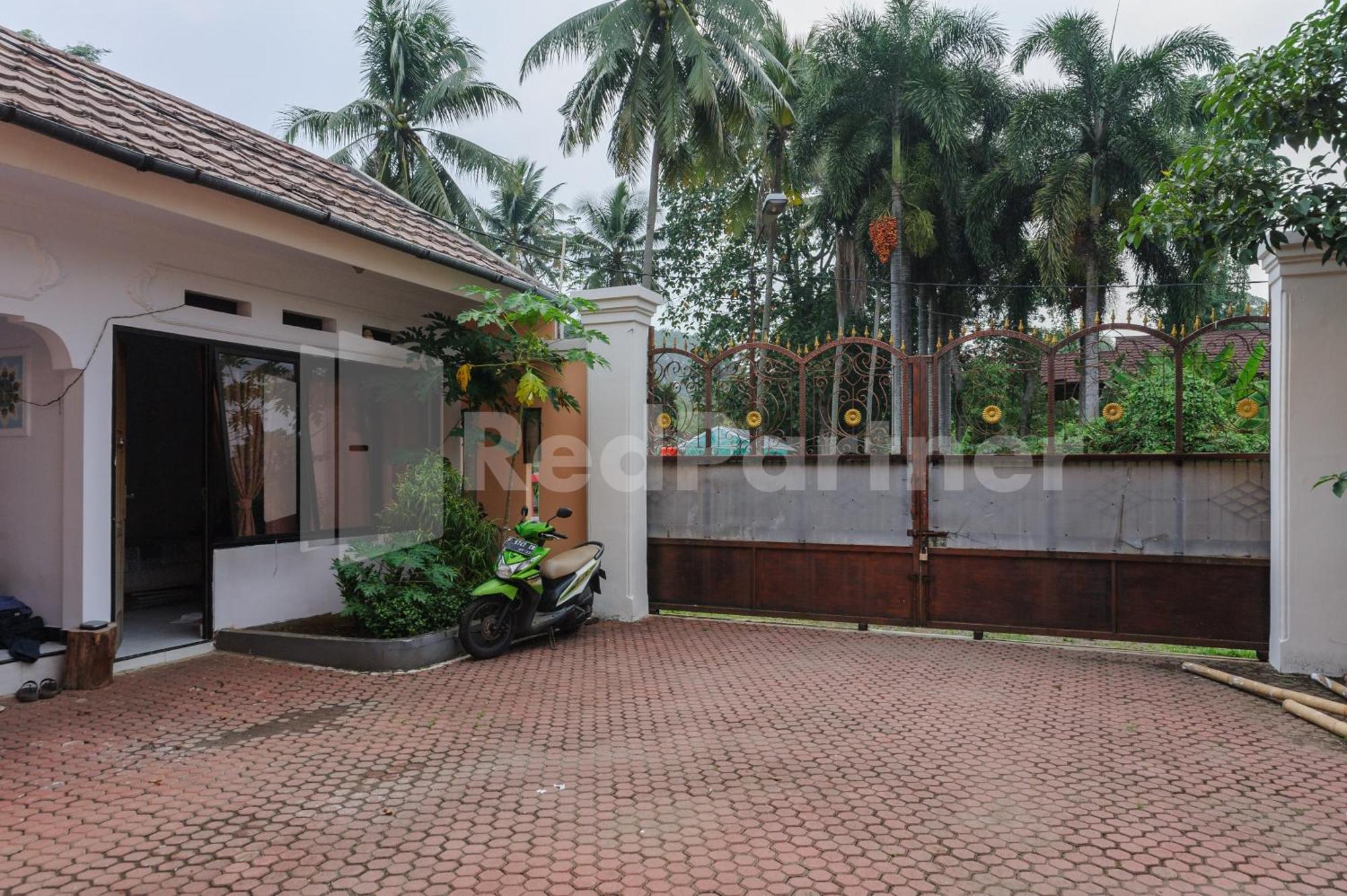 Pondok Cimanggu Syariah Mitra Reddoorz Bogor Eksteriør billede